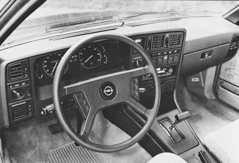 Opel Monza A2 dash (1982-1986) Opel Monza A2 Service Guide (1982-1986)