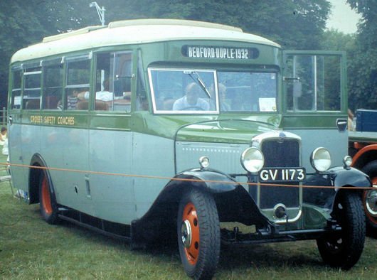 Bedford WLB Bus