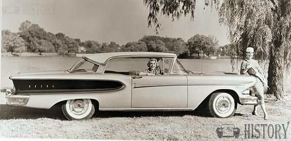 Edsel Corsair 1958 side view