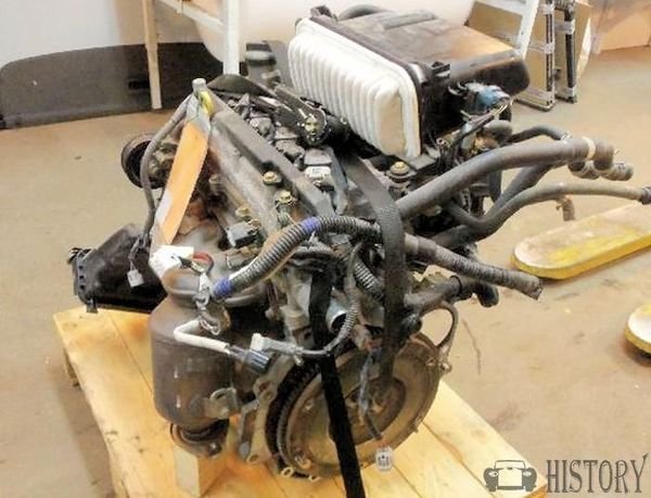 TOYOTA YARIS engine 1SZ-FE.