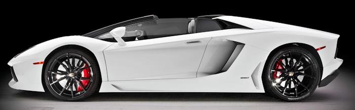 Lamborghini Aventador side view