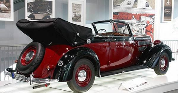 Audi 920 cabriolet rear view