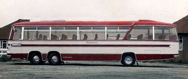 Bedford VAL 14 side view coach