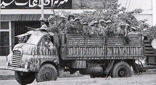 Bedford RL military version in use