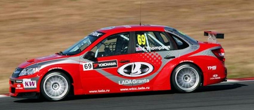 Lada Granta WTCC side view race