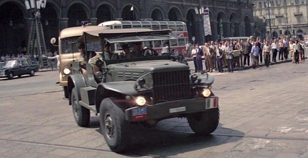 1942-Dodge-WC-56-truck-The-Italian-Job-Movie-1969
