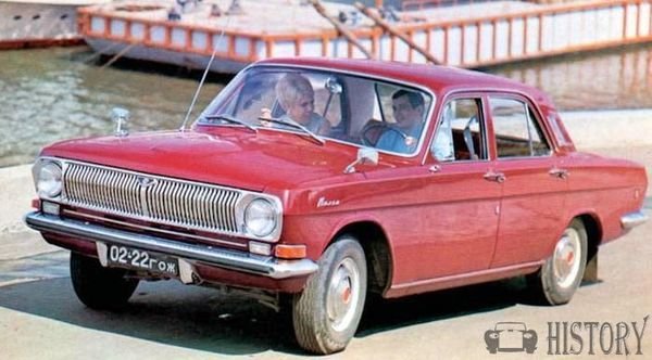 1971 Volga GAZ 24 side view