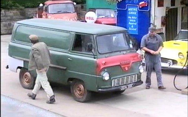 Thames van 400E in Heartbeat,