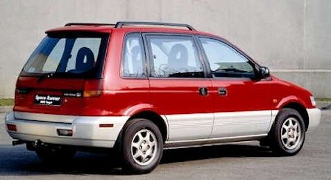 Mitsubishi Space Runner (1991-2002)