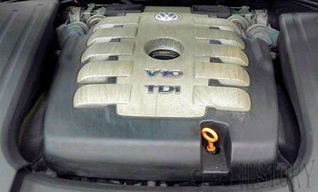Volkswagen V10 TDI AYH AJS EA188 Diesel engine 