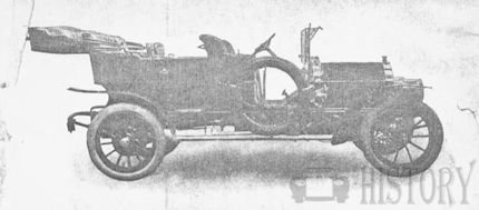 Diamond T  Automotive manufacturer of United States from 1905 to 1967.