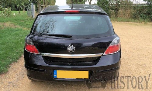 Vauxhall Opel Astra H VXR side view rear view 2008