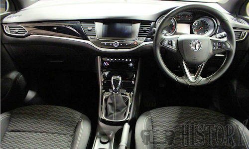 New Vauxhall Opel Astra K interior view