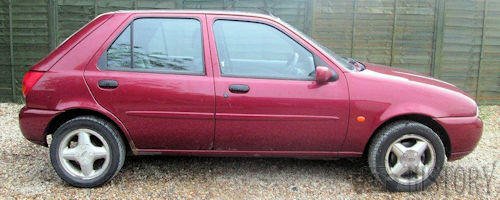 Ford Fiesta Fourth Generation side view