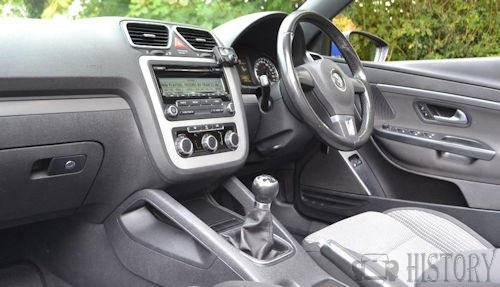 Volkswagen Eos interior view