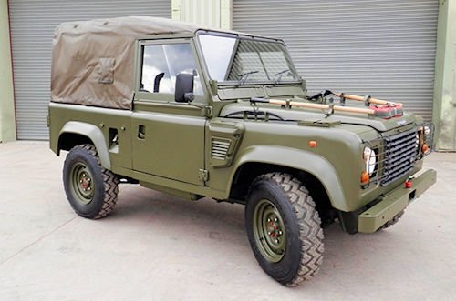 Wolf Land Rover xd