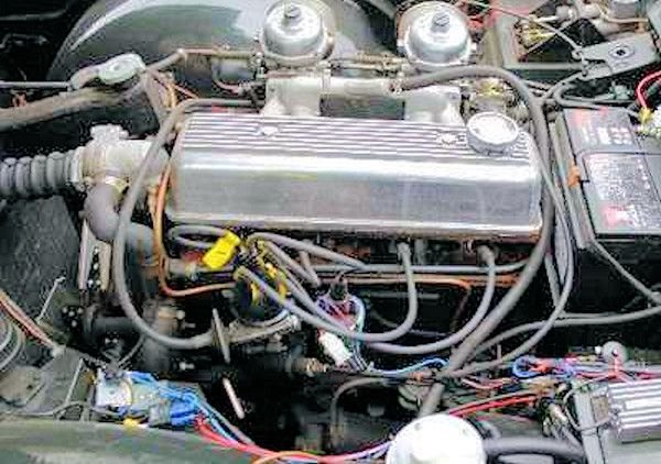 Triumph TR4 engine