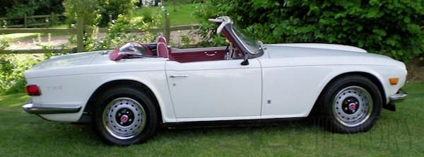 Triumph TR6 side view