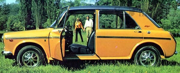 Austin 1300GT  BMC ADO16 side