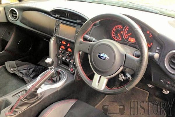 SUBARU BRZ interior view