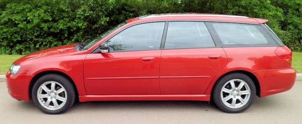 Subaru Legacy fourth generation 5 door side view