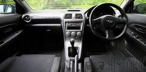 Subaru Impreza Second generation dash view
