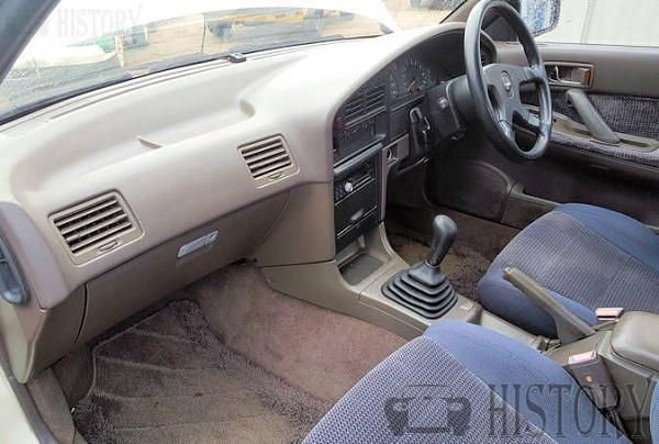 Subaru Legacy first generation interior