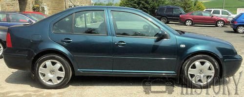 Volkswagen Jetta Bora Fourth generation side view