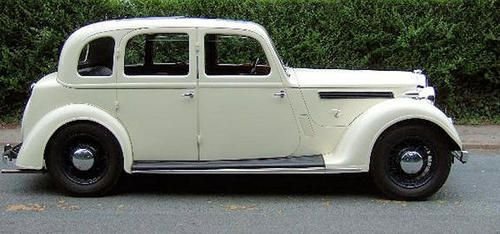 Rover 16 P2 side view